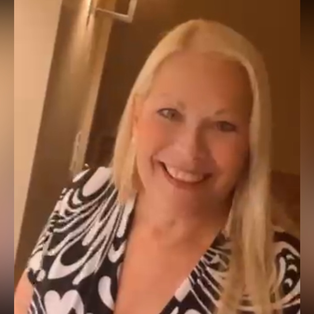 Meet your Posher, Donna